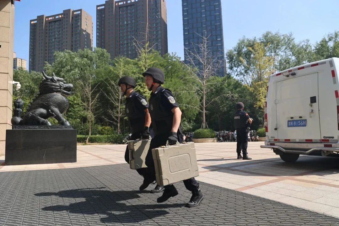 【“暑”你最美】致敬堅守烈日下的守押、運維隊員