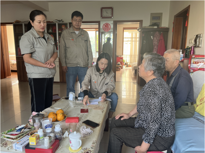 排憂解難送溫暖 盡職盡責暖人心